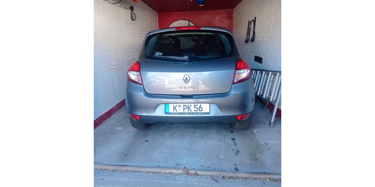 Renault Clio 194.500 km 1.550 &euro; Köln 50997