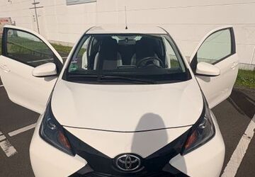 Toyota Aygo (X) 118.000 km 3.500 &euro; Köln 50969