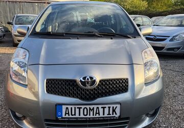 Toyota Yaris 146.000 km 4.999 &euro; Köln 51107