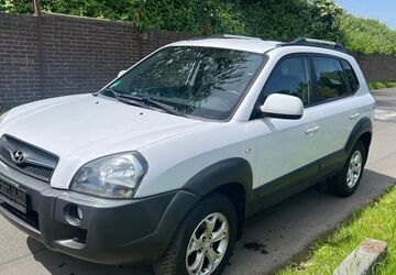 Hyundai TUCSON 191.000 km 3.200 &euro; Köln 50739