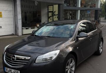 Opel Insignia 141.000 km 5.700 &euro; Köln 50677