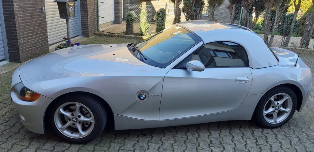 BMW Z4 98.700 km 11.111 &euro; Köln 50769