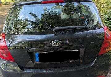Kia ceed / Ceed 208.000 km 950 &euro; Köln 50858