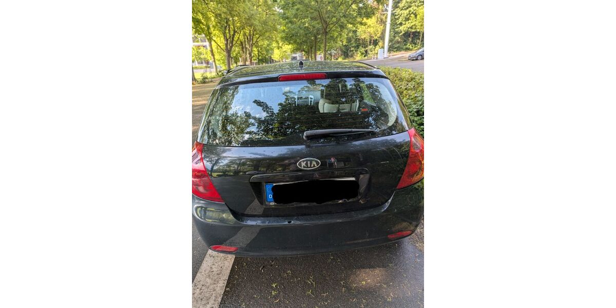 Kia ceed / Ceed 208.000 km 950 &euro; Köln 50858