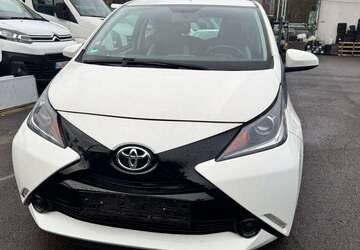 Toyota Aygo 87.000 km 5.100 &euro; Köln 51069