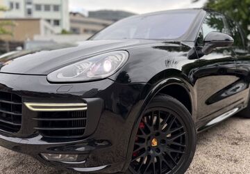 Porsche Cayenne 125.000 km 36.950 &euro; Köln 50674