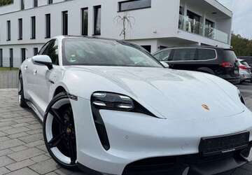 Porsche Taycan 79.000 km 79.990 &euro; Köln 51105