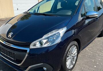 Peugeot 208 136.000 km 3.999 &euro; Nörvenich 52388