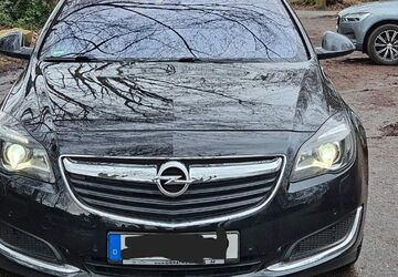Opel Insignia 76.000 km 11.600 &euro; Köln Poll 51105