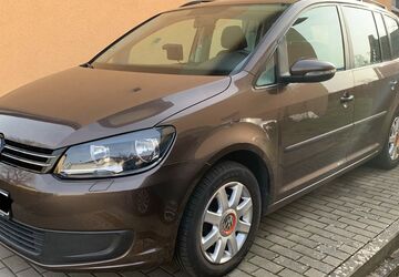 VW Touran 173.467 km 5.800 &euro; Köln 50679