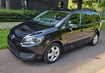 VW Touran 220.050 km 5.295 &euro; Köln 50827