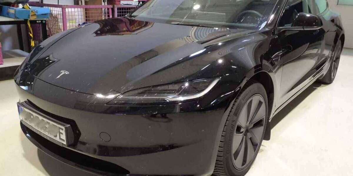 Tesla Model 3 48.503 km 33.800 &euro; Köln 50996