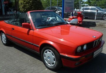 BMW 318 93.540 km 17.777 &euro; Köln 51063