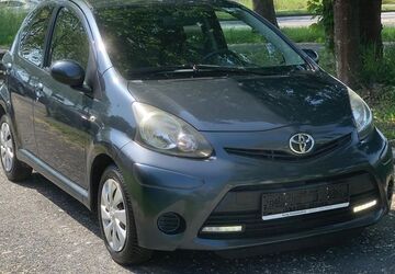 Toyota Aygo (X) 60.000 km 5.750 &euro; Köln 51107