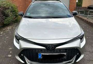 Toyota Corolla 60.000 km 21.850 &euro; Köln 50678