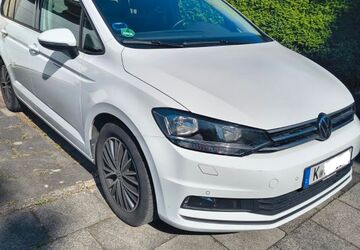 VW Touran 83.000 km 24.900 &euro; Köln 51061