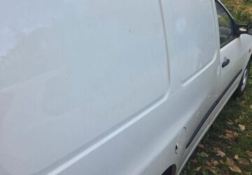 VW Caddy 111.000 km 2.000 &euro; Köln 51109