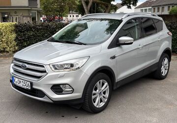 Ford Kuga 74.000 km 11.950 &euro; Köln 50737