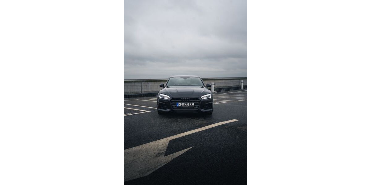 Audi A5 130.000 km 22.300 &euro; Köln 51069