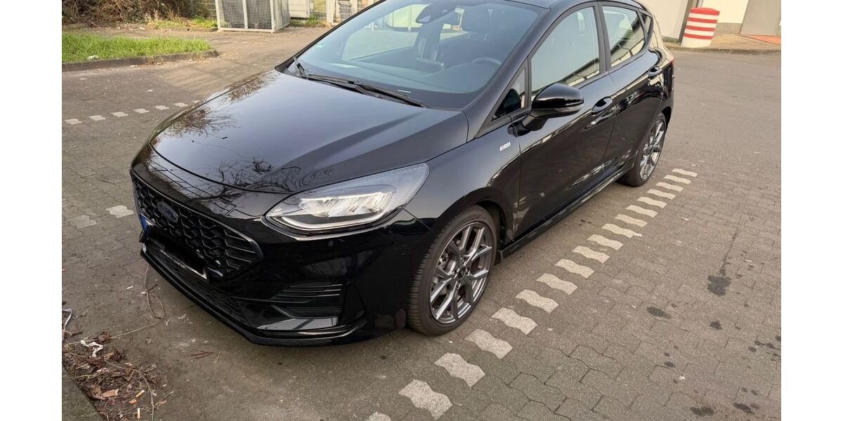 Ford Fiesta 19.000 km 19.300 &euro; Köln 50733