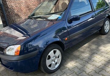 Ford Fiesta 27.864 km 3.333 &euro; Köln 51069