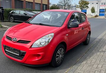 Hyundai i20 100.000 km 3.300 &euro; Köln 50739