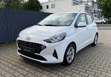 Hyundai i10 58.942 km 11.390 &euro; Köln 50859