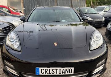 Porsche Panamera 192.000 km 22.499 &euro; Köln 51107