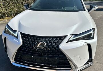 Lexus UX 21.247 km 31.199 &euro; Kürten 51515