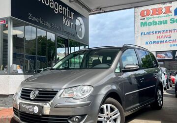 VW Touran 216.000 km 4.490 &euro; Köln 51067