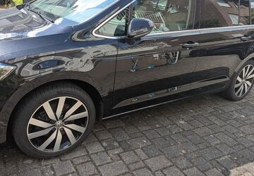 VW Touran 139.000 km 19.900 &euro; Köln 51069