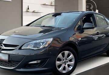 Opel Astra 118.000 km 9.888 &euro; Köln 51069