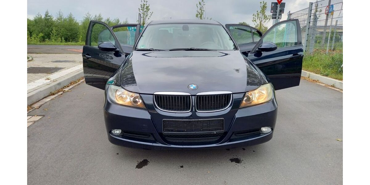 BMW 316 215.000 km 1.400 &euro; köln 51109