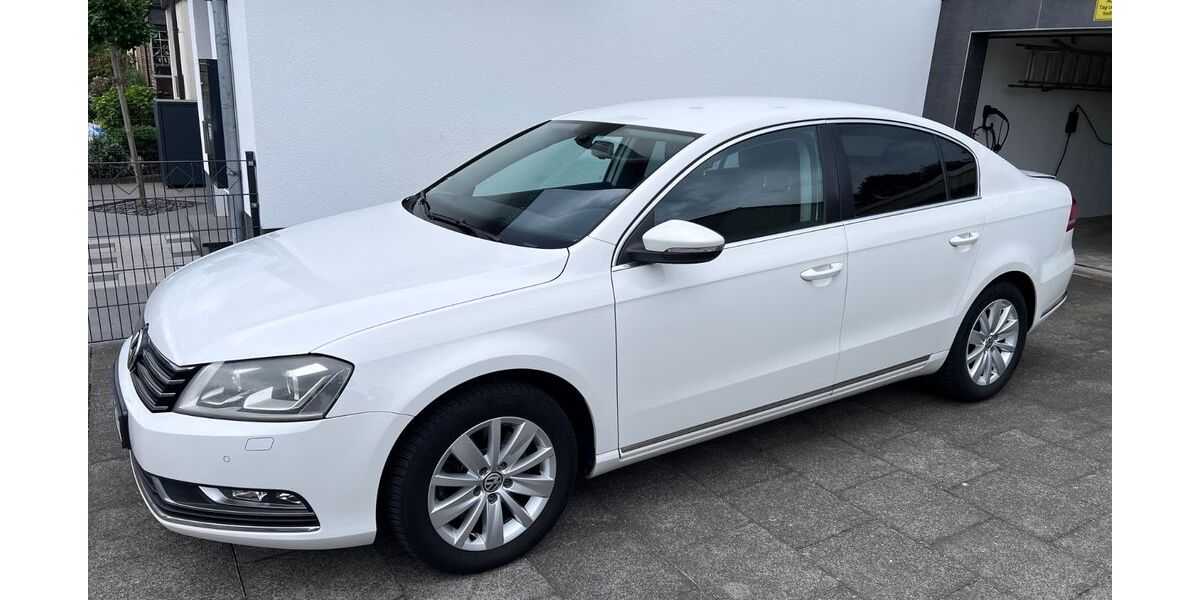 VW Passat 205.200 km 6.900 &euro; Köln 50769