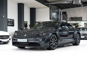 Porsche Taycan 9.172 km 67.980 &euro; Köln 51147