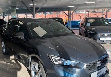 Seat Leon 12.300 km 24.900 &euro; Köln 50677