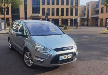 Ford S-Max 245.604 km 6.499 &euro; Köln 51069