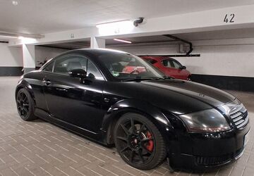 Audi TT 282.840 km 2.500 &euro; Köln 50825