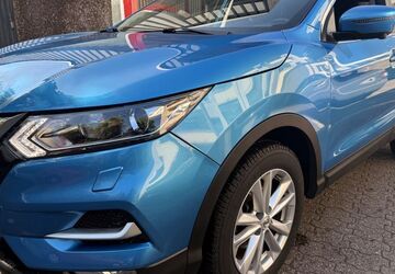 Nissan Qashqai 43.800 km 14.480 &euro; Köln 51105