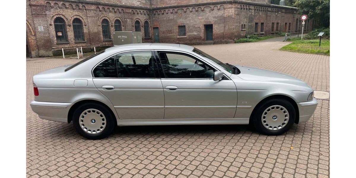 BMW 525 190.000 km 6.525 &euro; Köln 50931