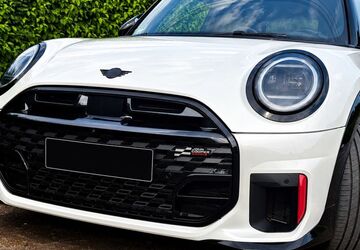 Mini John Cooper Works 4.500 km 33.900 &euro; Haan 42781