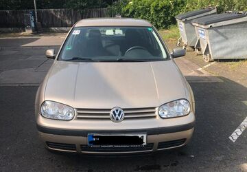 VW Golf 187.160 km 1.199 &euro; Köln 51107