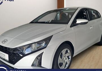 Hyundai i20 8.306 km 17.890 &euro; Köln 51145
