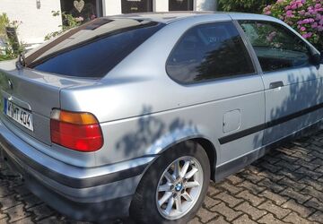 BMW 318 113.250 km 5.500 &euro; Köln 50823