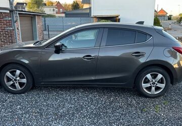 Mazda 3 88.000 km 9.000 &euro; Köln 51103