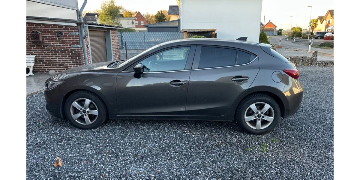 Mazda 3 88.000 km 9.000 &euro; Köln 51103