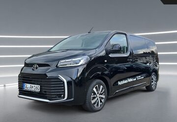 Toyota Proace (Verso) 2.500 km 50.450 &euro; Overath 51491