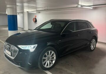 Audi e-tron 125.500 km 22.000 &euro; Köln 50968