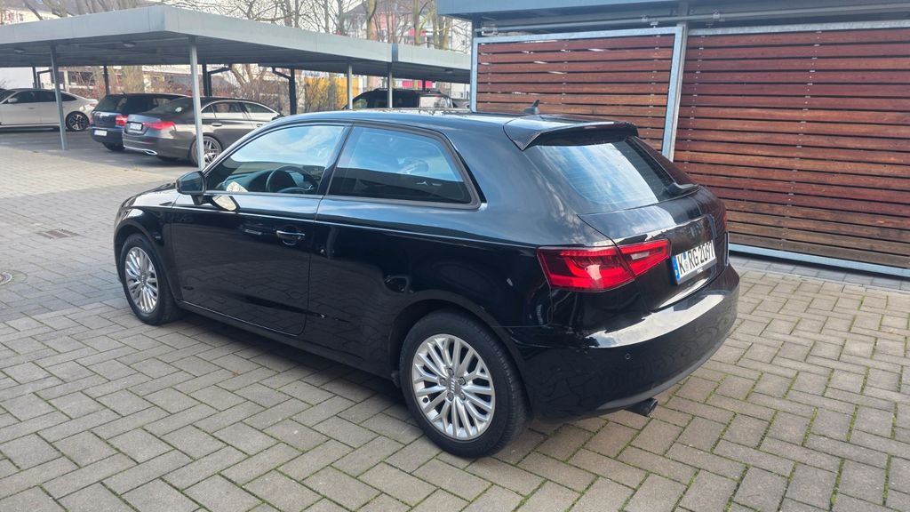 Audi A3 246.000 km 7.300 &euro; Köln 51145