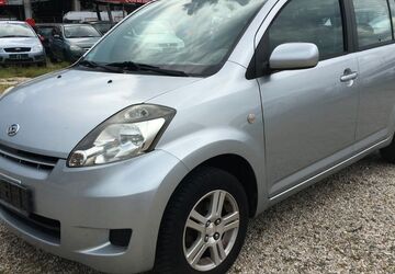 Daihatsu Sirion 190.000 km 2.299 &euro; Bonn 53227